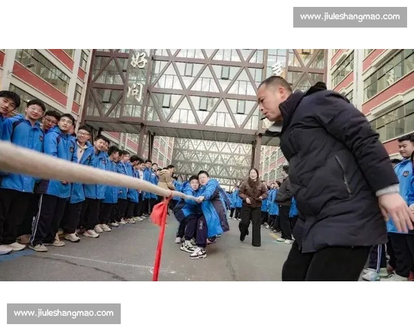 以拼搏与团队协作为核心展现新时代体育竞技精神与青春力量